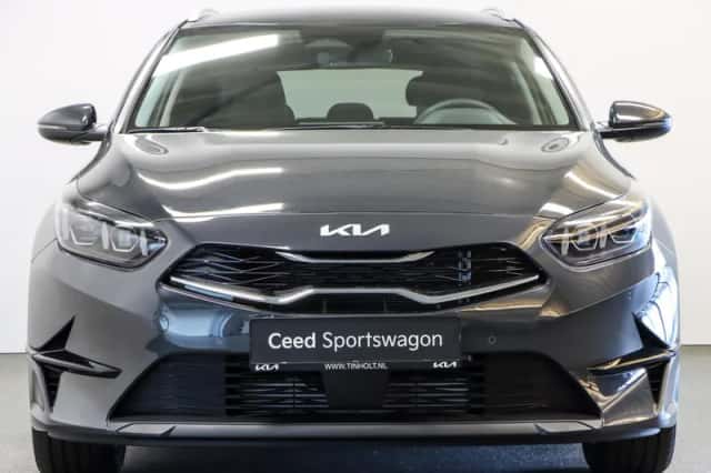 Kia Ceed (2025) thumbnail 4
