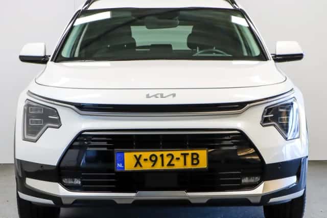 Kia Niro (2023) thumbnail 4