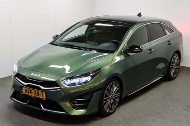 Kia ProCeed (2025) thumbnail 5