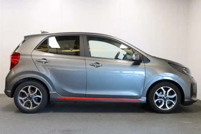 Kia Picanto (2022) thumbnail 6