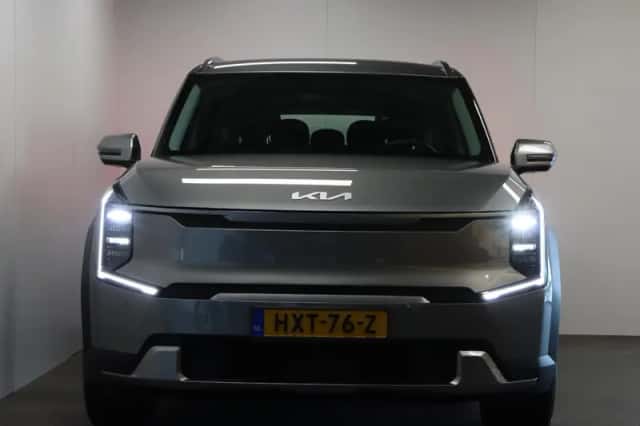 Kia EV9 (2025) thumbnail 4