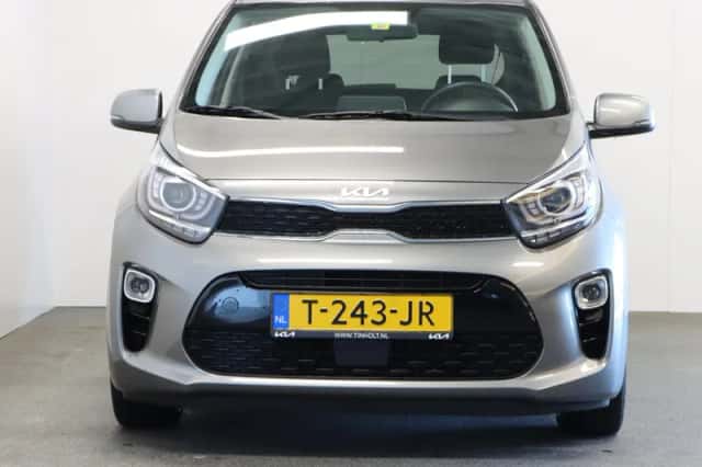 Kia Picanto (2023) thumbnail 3