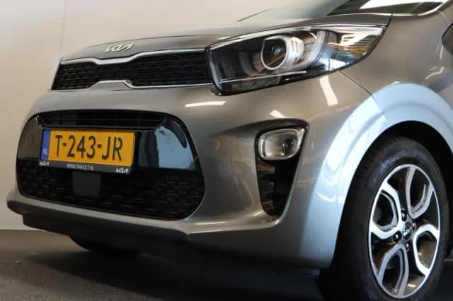 Kia Picanto (2023) thumbnail 6