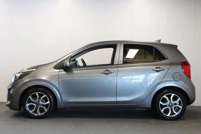 Kia Picanto (2023) thumbnail 2