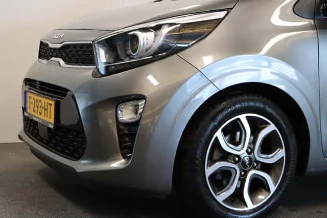Kia Picanto (2023) thumbnail 5