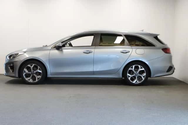 Kia Ceed (2018) thumbnail 2
