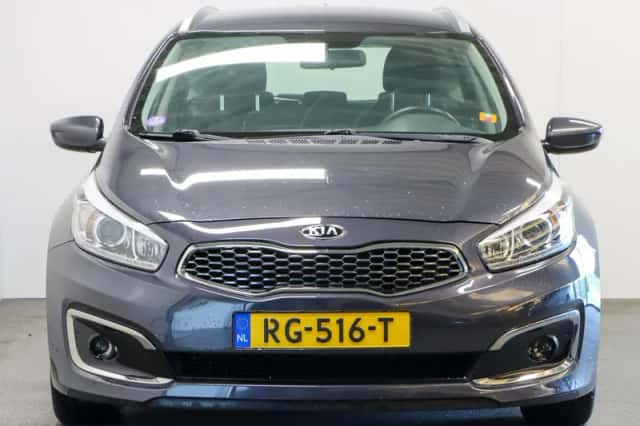Kia Ceed (2017) thumbnail 3