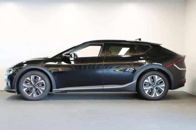 Kia EV6 (2025) thumbnail 2