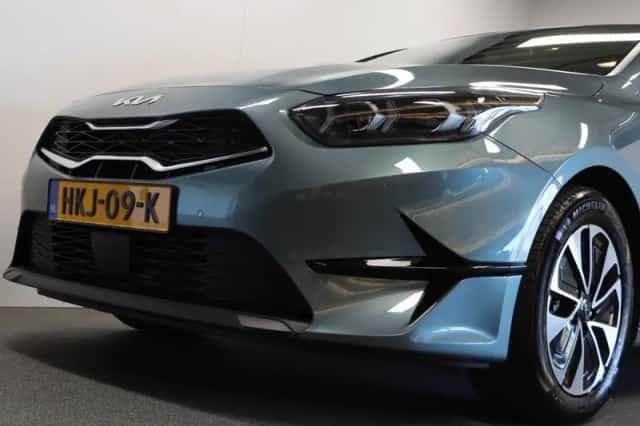 Kia Ceed (2025) thumbnail 6