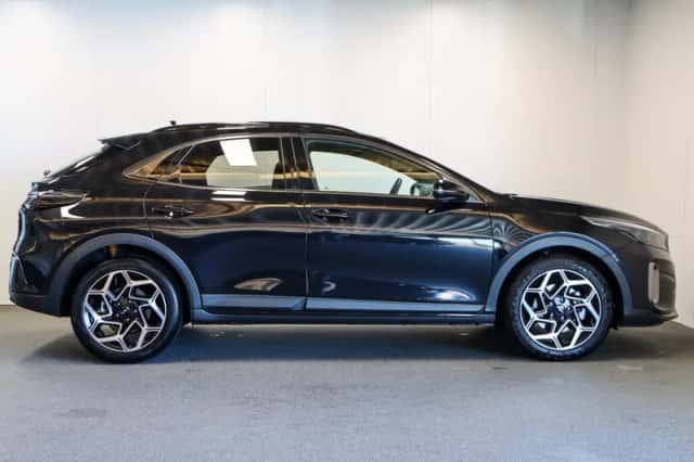 Kia XCeed (2025) thumbnail 5