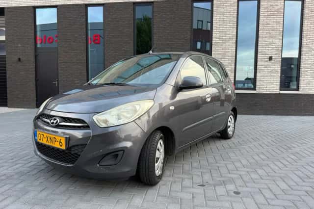 Hyundai i10 (2012) thumbnail 1