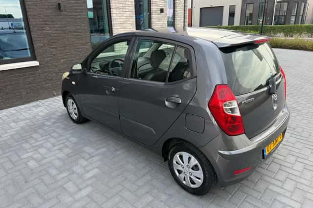 Hyundai i10 (2012) thumbnail 5