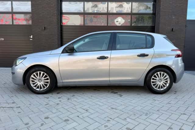 Peugeot 308 (2014) thumbnail 2