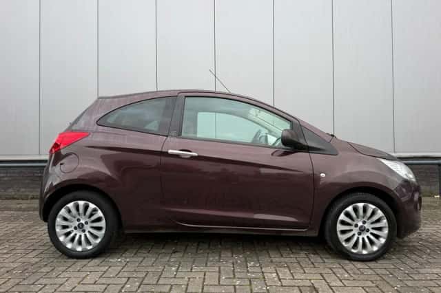Ford Ka (2011) thumbnail 4