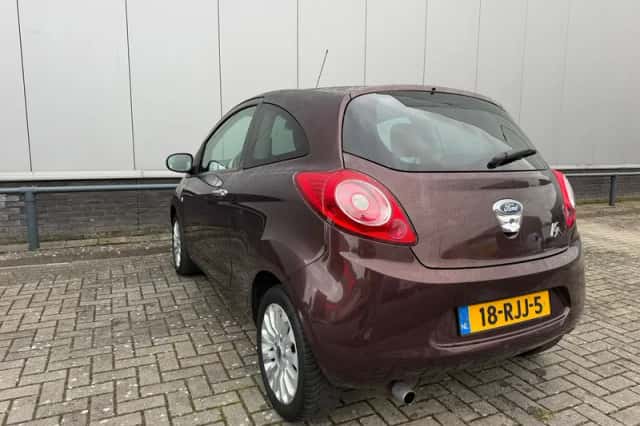 Ford Ka (2011) thumbnail 5