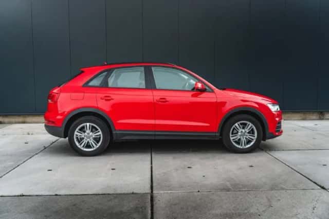Audi Q3 (2016) thumbnail 4