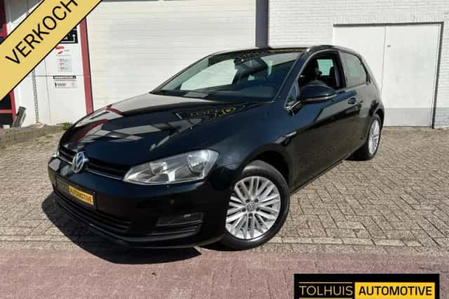 Volkswagen Golf (2014) thumbnail 1