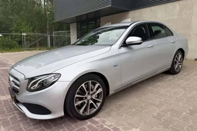 Mercedes-Benz E-Klasse (2016) thumbnail 3