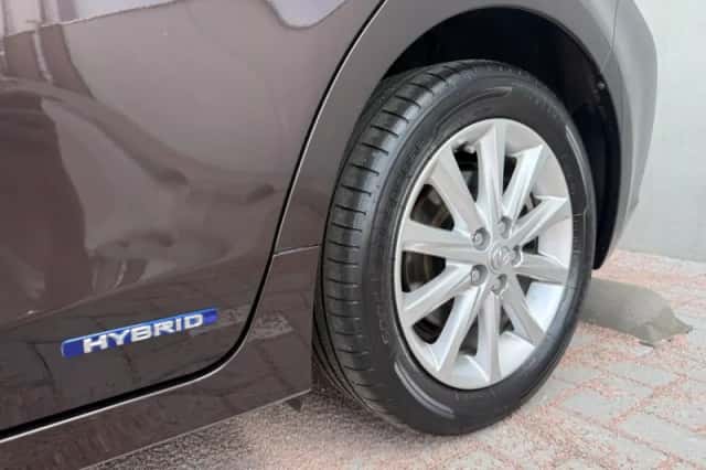 Lexus CT (2012) thumbnail 6
