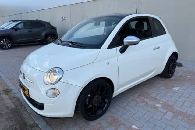 Fiat 500 (2012) thumbnail 2