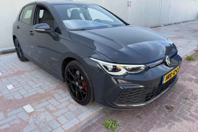 Volkswagen Golf (2020) thumbnail 4