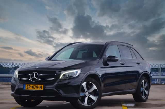 Mercedes-Benz GLC-Klasse (2016) thumbnail 3
