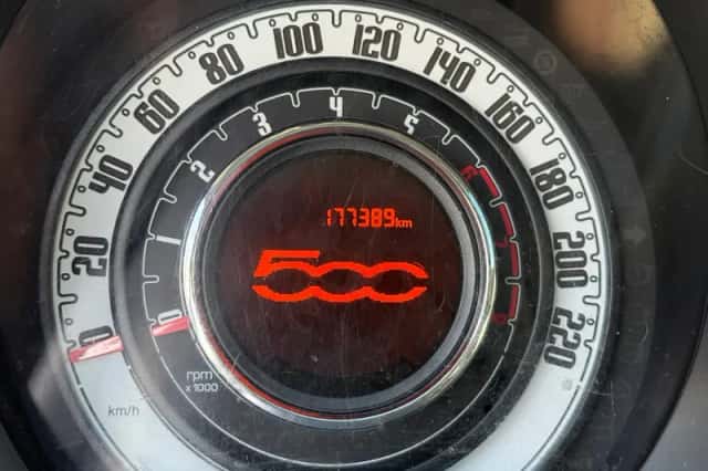 Fiat 500 (2009) thumbnail 2