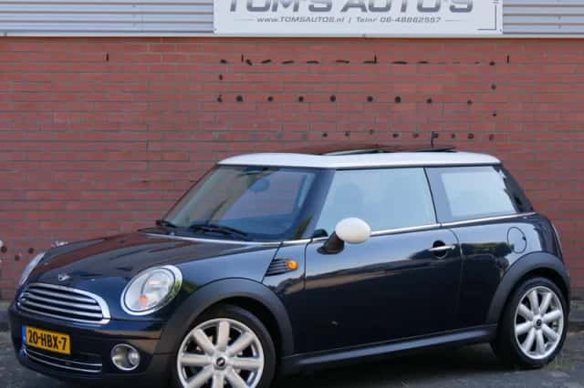 MINI Cooper (2008) thumbnail 1