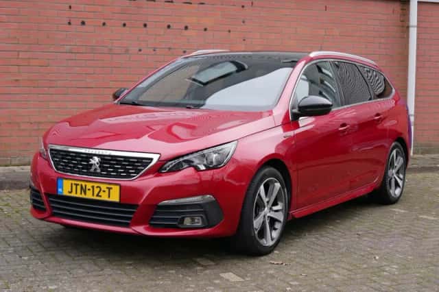 Peugeot 308 (2018) thumbnail 2