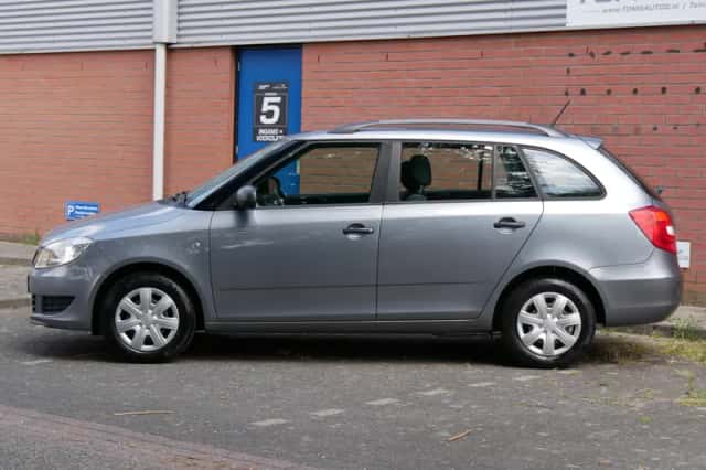 Škoda Fabia (2012) thumbnail 4