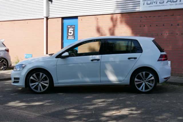 Volkswagen Golf (2013) thumbnail 4