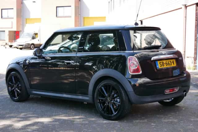 MINI One (2012) thumbnail 5