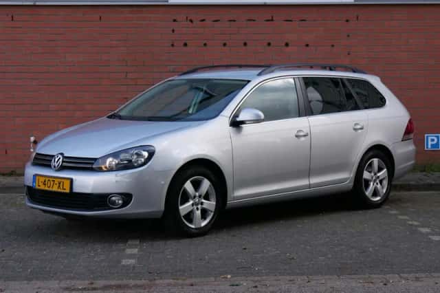 Volkswagen Golf (2011) thumbnail 3