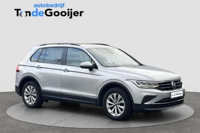 Volkswagen Tiguan (2020) thumbnail 1