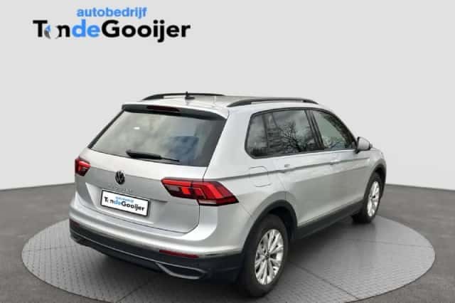 Volkswagen Tiguan (2020) thumbnail 3