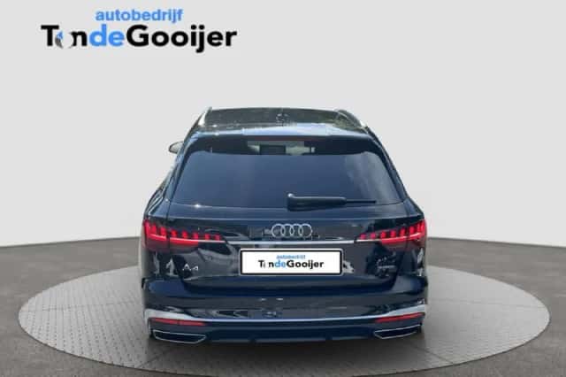 Audi A4 (2022) thumbnail 5