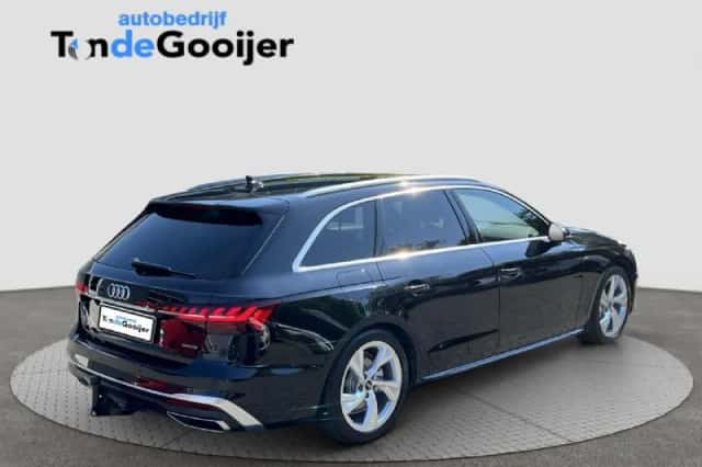 Audi A4 (2022) thumbnail 6