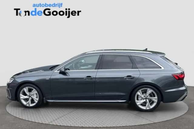 Audi A4 (2021) thumbnail 3