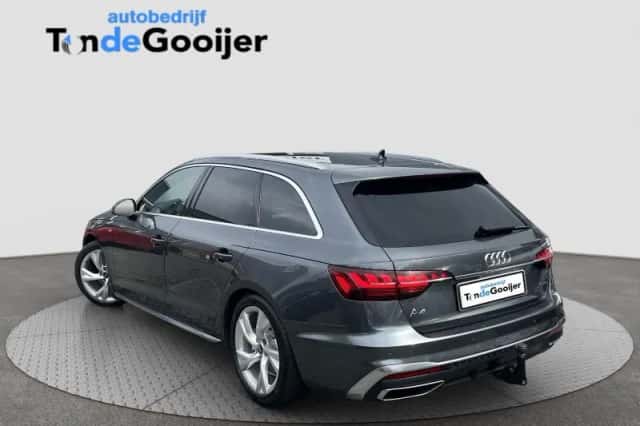 Audi A4 (2021) thumbnail 4