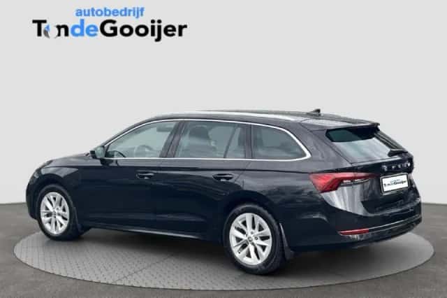 Škoda Octavia (2024) thumbnail 6