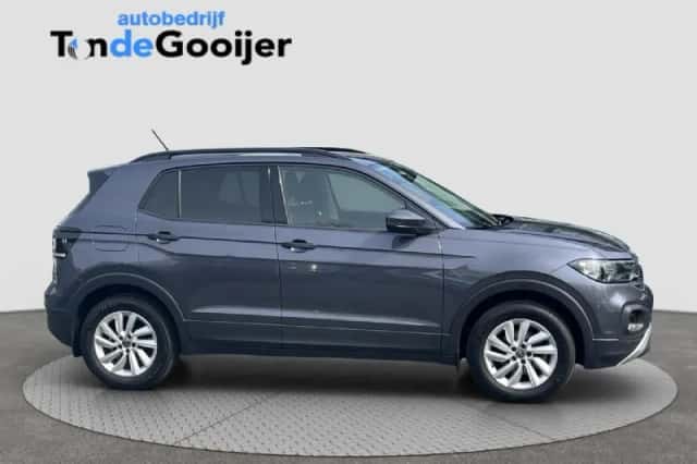 Volkswagen T-Cross (2022) thumbnail 2