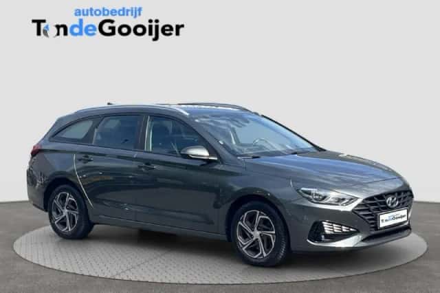 Hyundai i30 (2021) thumbnail 1