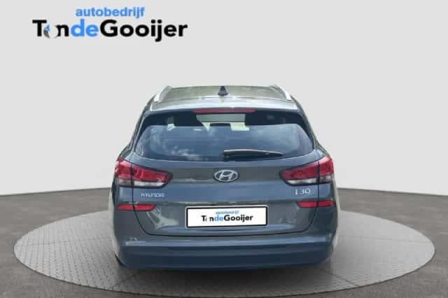 Hyundai i30 (2021) thumbnail 4