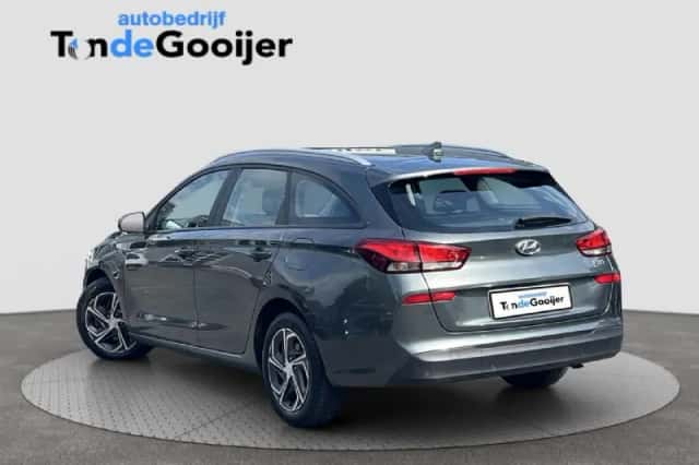 Hyundai i30 (2021) thumbnail 5