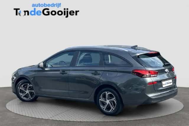 Hyundai i30 (2021) thumbnail 6