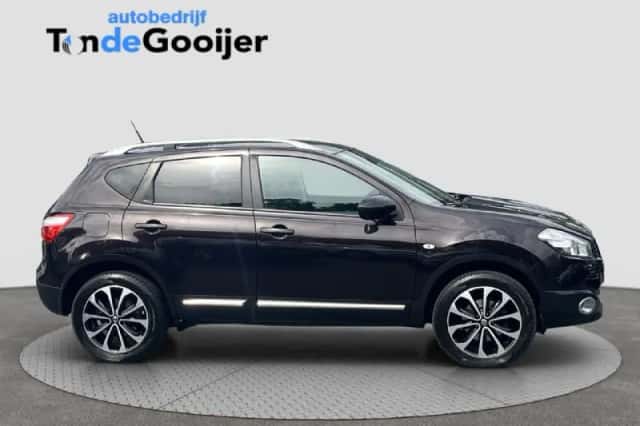 Nissan Qashqai (2013) thumbnail 2