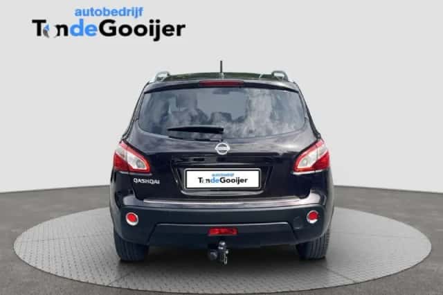 Nissan Qashqai (2013) thumbnail 4