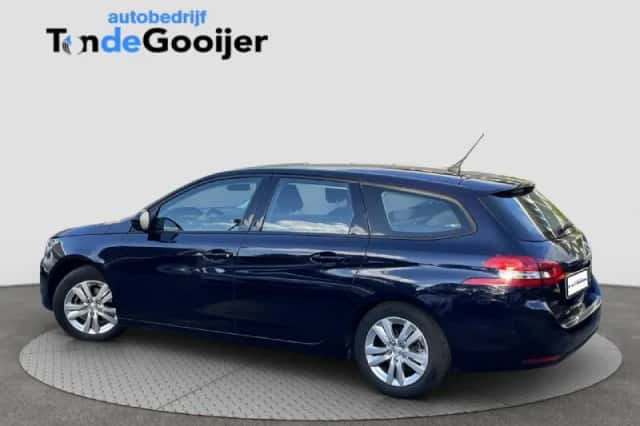 Peugeot 308 (2017) thumbnail 4