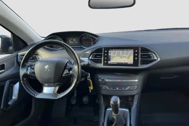 Peugeot 308 (2017) thumbnail 5