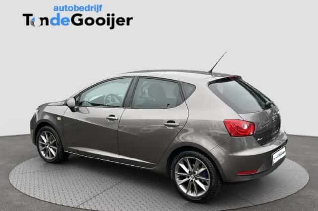 SEAT Ibiza (2015) thumbnail 6